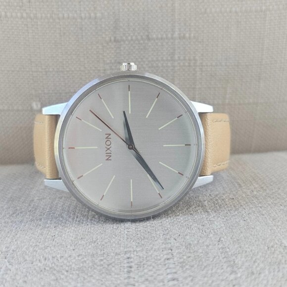 Nixon Women Wristwatch THE KENSINTON Analog Quartz Watch Leather Strap - Picture 3 of 11